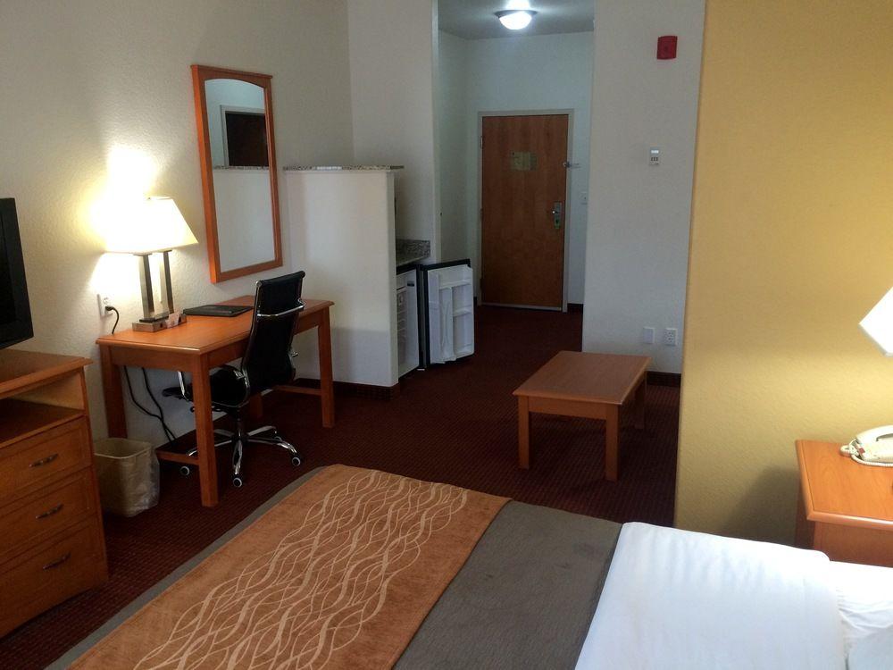 Comfort Inn & Suites Chesapeake - Portsmouth Extérieur photo