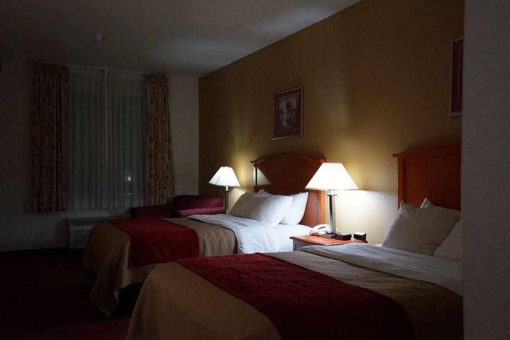Comfort Inn & Suites Chesapeake - Portsmouth Extérieur photo
