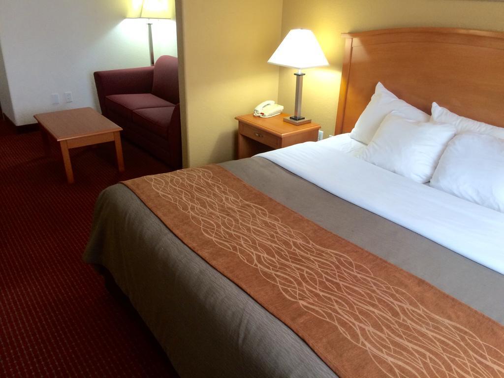 Comfort Inn & Suites Chesapeake - Portsmouth Extérieur photo