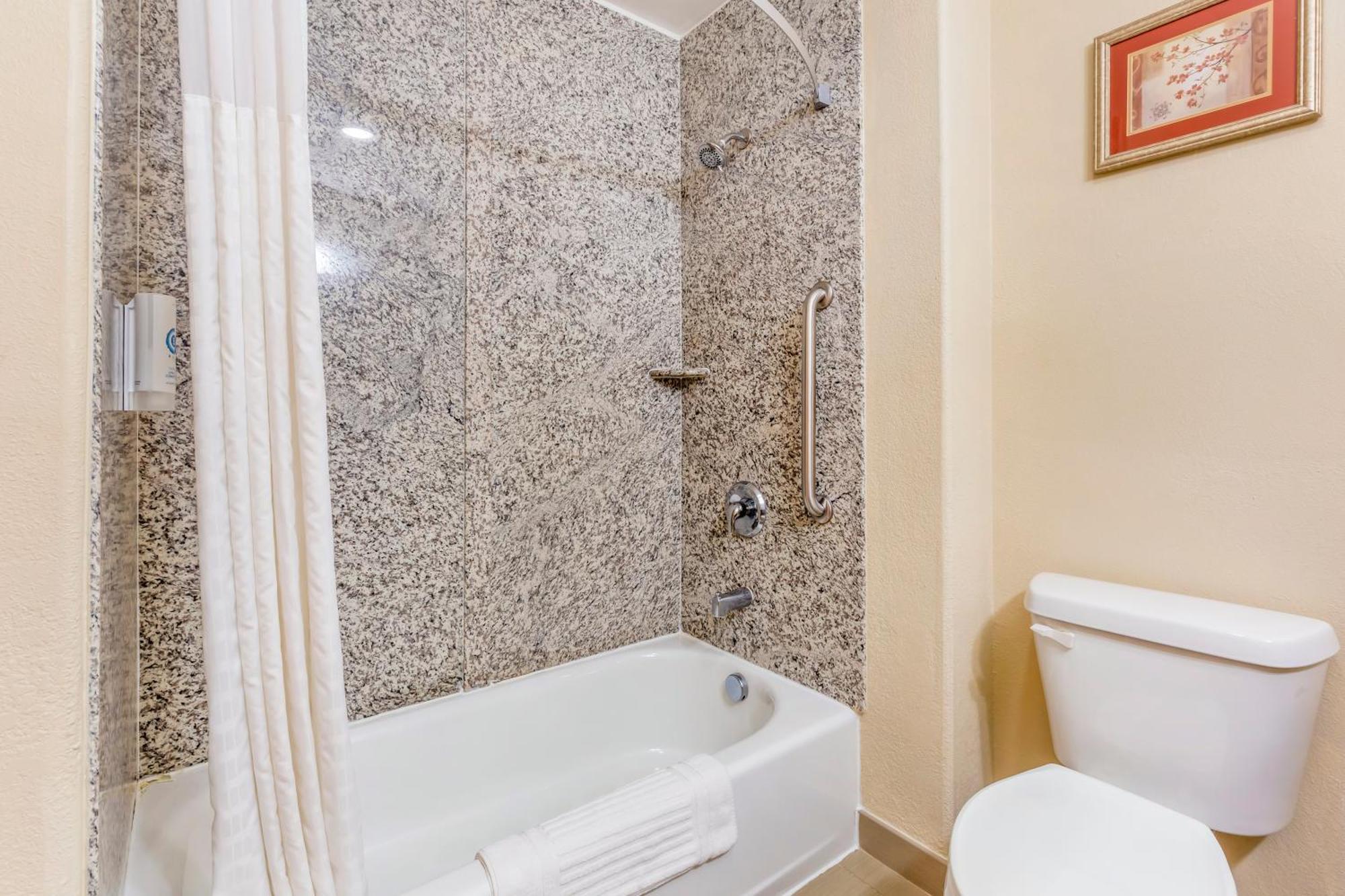 Comfort Inn & Suites Chesapeake - Portsmouth Extérieur photo