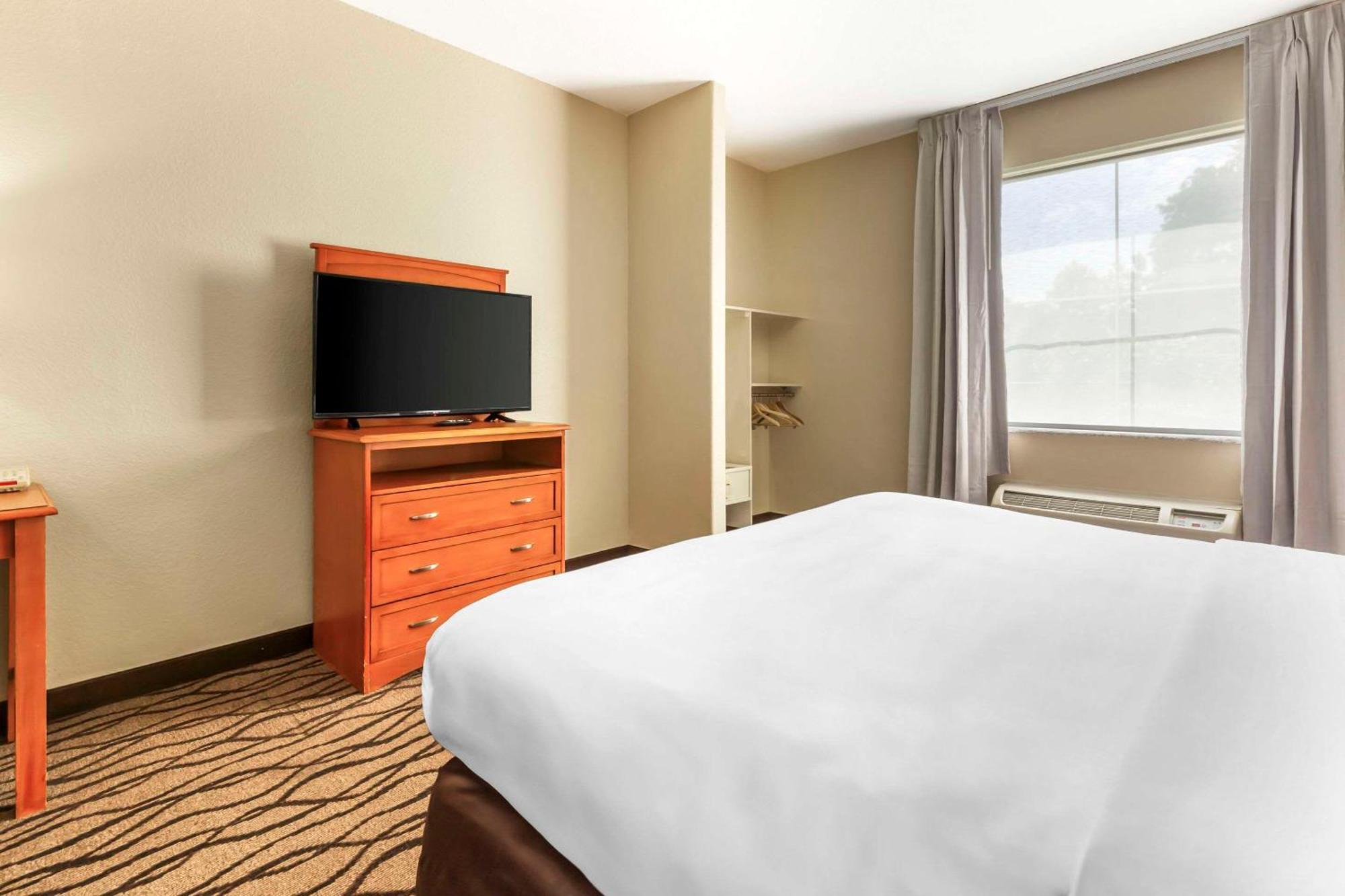Comfort Inn & Suites Chesapeake - Portsmouth Extérieur photo