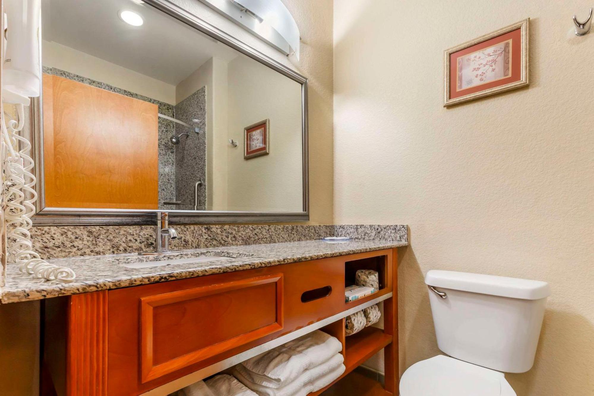Comfort Inn & Suites Chesapeake - Portsmouth Extérieur photo