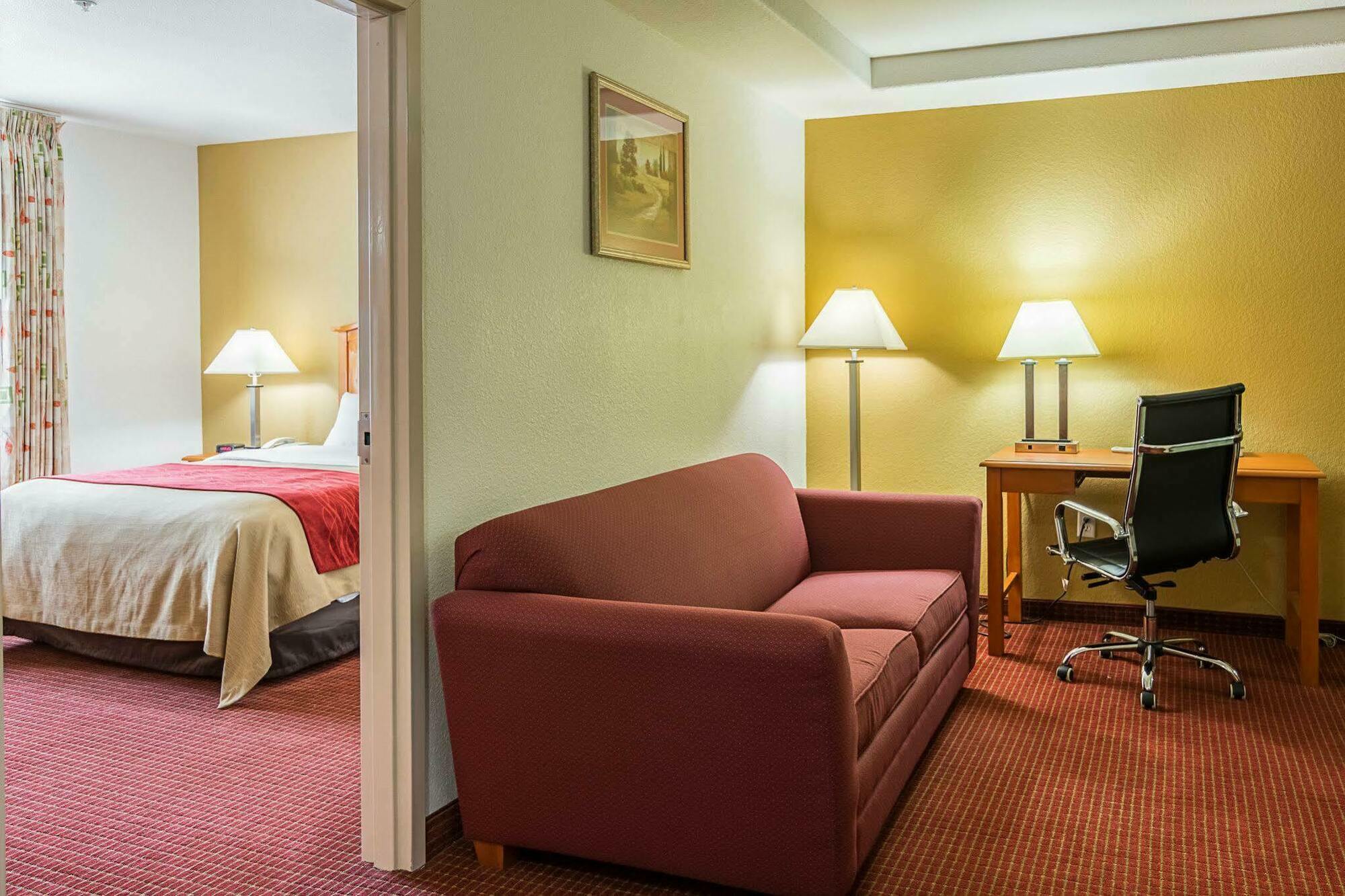 Comfort Inn & Suites Chesapeake - Portsmouth Extérieur photo