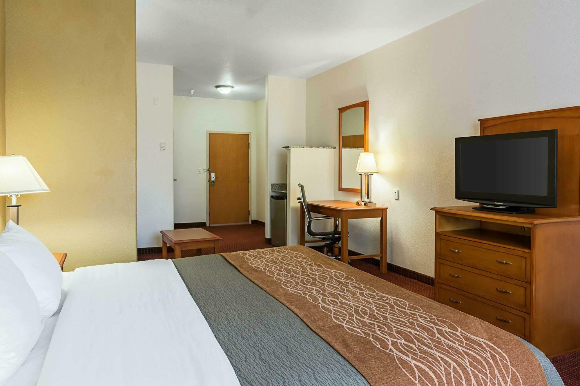 Comfort Inn & Suites Chesapeake - Portsmouth Extérieur photo